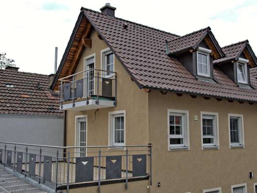 Wohnung zur Miete 800 € 5 Zimmer 140 m² Geschoss 1/2 frei ab sofort Untereisenheim Eisenheim 97247