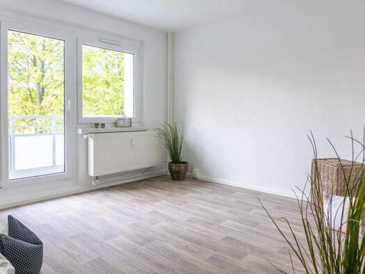 Wohnung zur Miete 308 € 2 Zimmer 50,9 m² 2. Geschoss Am Harthwald 3 Markersdorf Chemnitz 09123