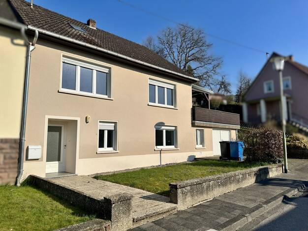 Einfamilienhaus zum Kauf 239.000 € 6 Zimmer 155 m² 1.179 m² Grundstück frei ab sofort Erdorf Bitburg 54634