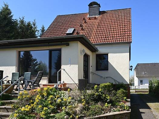 Einfamilienhaus zum Kauf 175.000 € 4 Zimmer 115 m² 1.875 m² Grundstück Burg Burg 39288