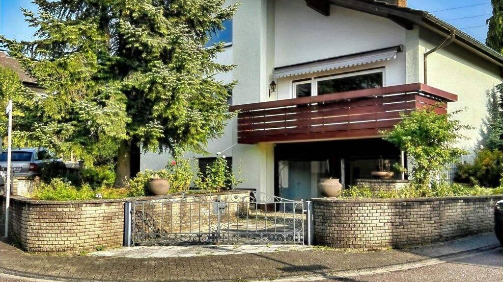 Einfamilienhaus zum Kauf 669.000 € 5 Zimmer 170 m² 575 m² Grundstück Grünwettersbach Karlsruhe 76228