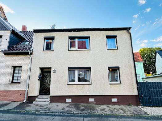 Reihenendhaus zum Kauf 85.000 € 7 Zimmer 132 m² 161 m² Grundstück frei ab sofort Lutherstadt Eisleben Eisleben 06295