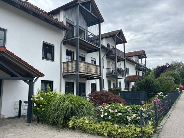 Terrassenwohnung zur Miete 675 € 2 Zimmer 63,7 m² Goethestraße 25 b Massing Massing 84323