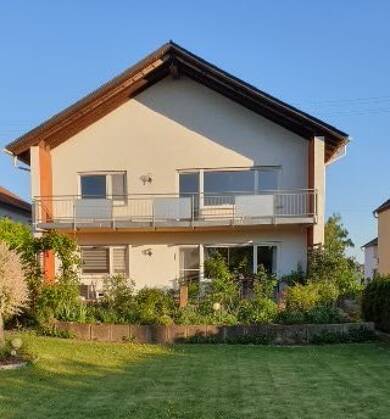 Wohnung zur Miete 720 € 4 Zimmer 115 m² 2 Geschosse Zeiskam 67378