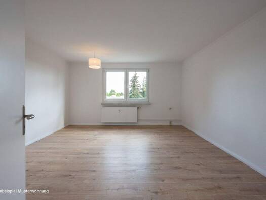 Wohnung zum Kauf provisionsfrei 140.000 € 3 Zimmer 66,3 m² 1. Geschoss Lichterfelde Schorfheide 16244