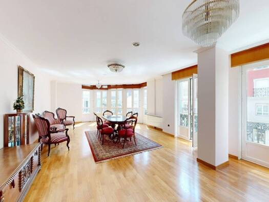 Wohnung zum Kauf 375.000 € 5 Zimmer 201 m² 1. Geschoss Foz 27780