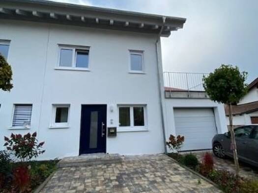 Reihenendhaus zur Miete 2.250 € 4 Zimmer 107 m² frei ab 01.12.2025 Singenerstr. 28/ 3 Steißlingen 78256