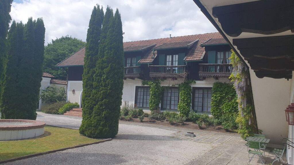 Haus zum Kauf 4.900.000 € 40 Zimmer 2.000 m² 23.000 m² Grundstück Auerbach 5222