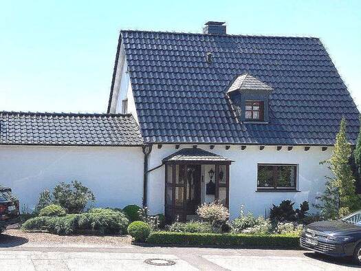 Einfamilienhaus zum Kauf 395.000 € 5,5 Zimmer 123 m² 623 m² Grundstück frei ab sofort Schwitten Menden 58708