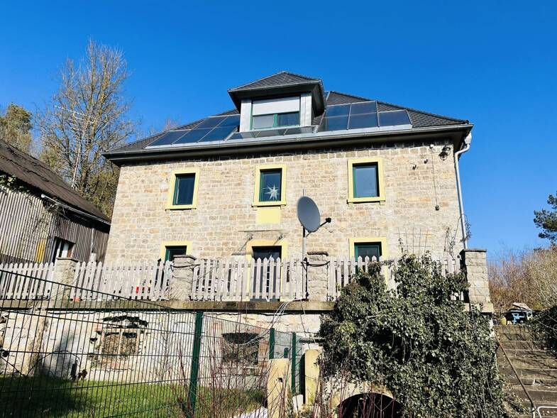 Einfamilienhaus zum Kauf 550.000 € 7 Zimmer 210 m² 2.174 m² Grundstück Kleinsteinach Riedbach 97519