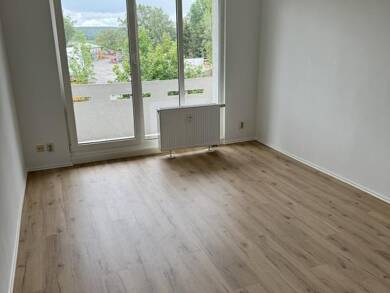 Studio zur Miete 370 € 4 Zimmer 70 m² 2. Geschoss Münchenbernsdorf Münchenbernsdorf 07589