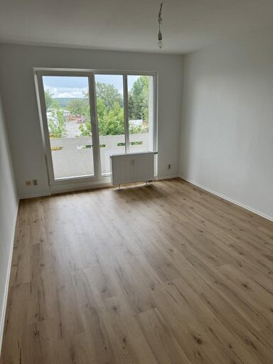 Studio zur Miete 355 € 4 Zimmer 70 m² 2. Geschoss Münchenbernsdorf Münchenbernsdorf 07589