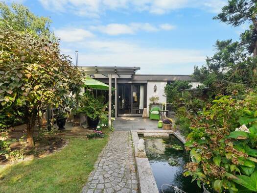 Bungalow zum Kauf provisionsfrei 695.000 € 4 Zimmer 123 m² 393 m² Grundstück Hummelsbüttel Hamburg 22399