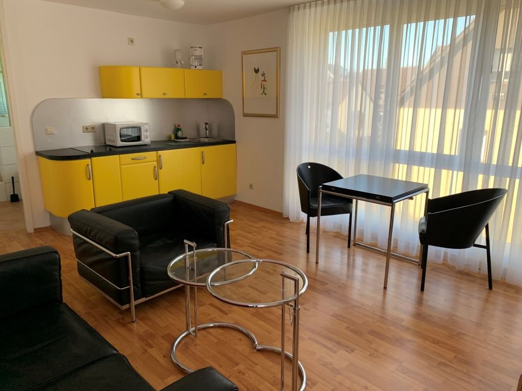 Wohnung zur Miete Wohnen auf Zeit 1.400 € 1 Zimmer 35 m²<br/>Wohnfläche ab sofort<br/>Verfügbarkeit Warthäuser Straße Wangen Stuttgart 70327