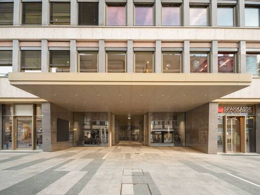 Laden zur Miete 4.760 € 1 Zimmer 56 m² Verkaufsfläche Sparkassenstraße 9 Meran 39012