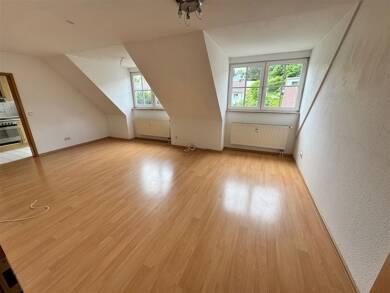 Wohnung zur Miete 610 € 2 Zimmer 60,8 m² Dachgeschoss, 2. Geschoss frei ab sofort Nordstraße 13 Zell a. Main 97299