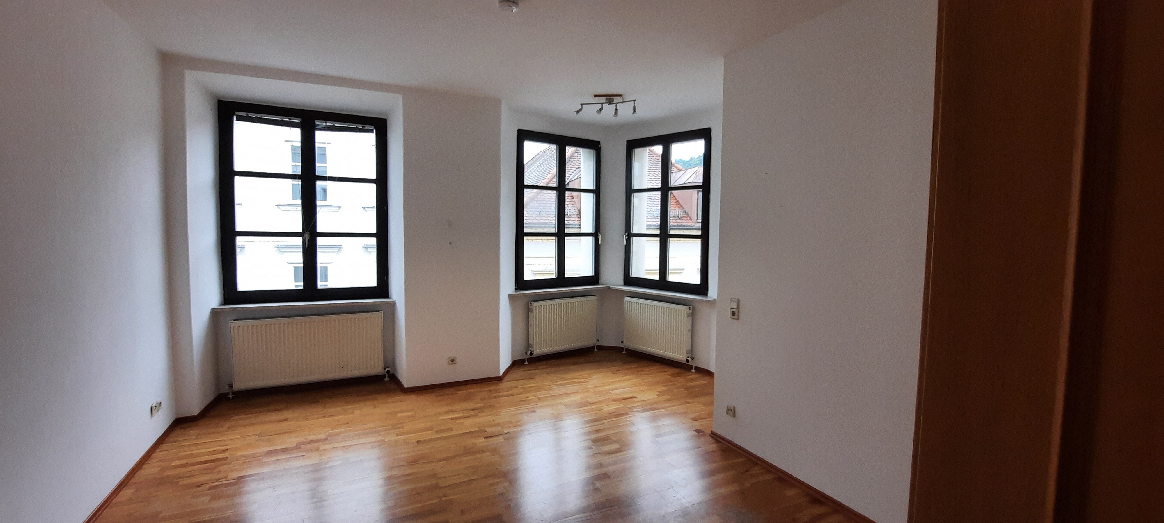 WG-Zimmer zur Miete 404 € 18 m²<br/>Wohnfläche 2.<br/>Geschoss 01.03.2025<br/>Verfügbarkeit Schrottgasse Altstadt Passau 94032