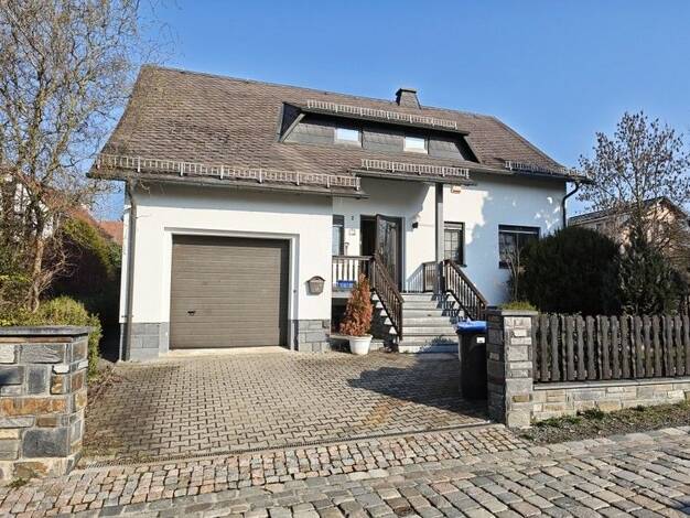 Einfamilienhaus zum Kauf 255.000 € 5 Zimmer 192 m² 960 m² Grundstück Kindergartenweg 2 Kobitzschwalde Weischlitz 08538