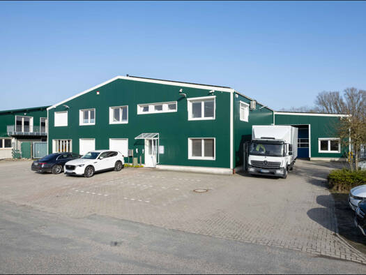 Lagerhalle zur Miete 6.400 € 803 m² Lagerfläche Leer 26789