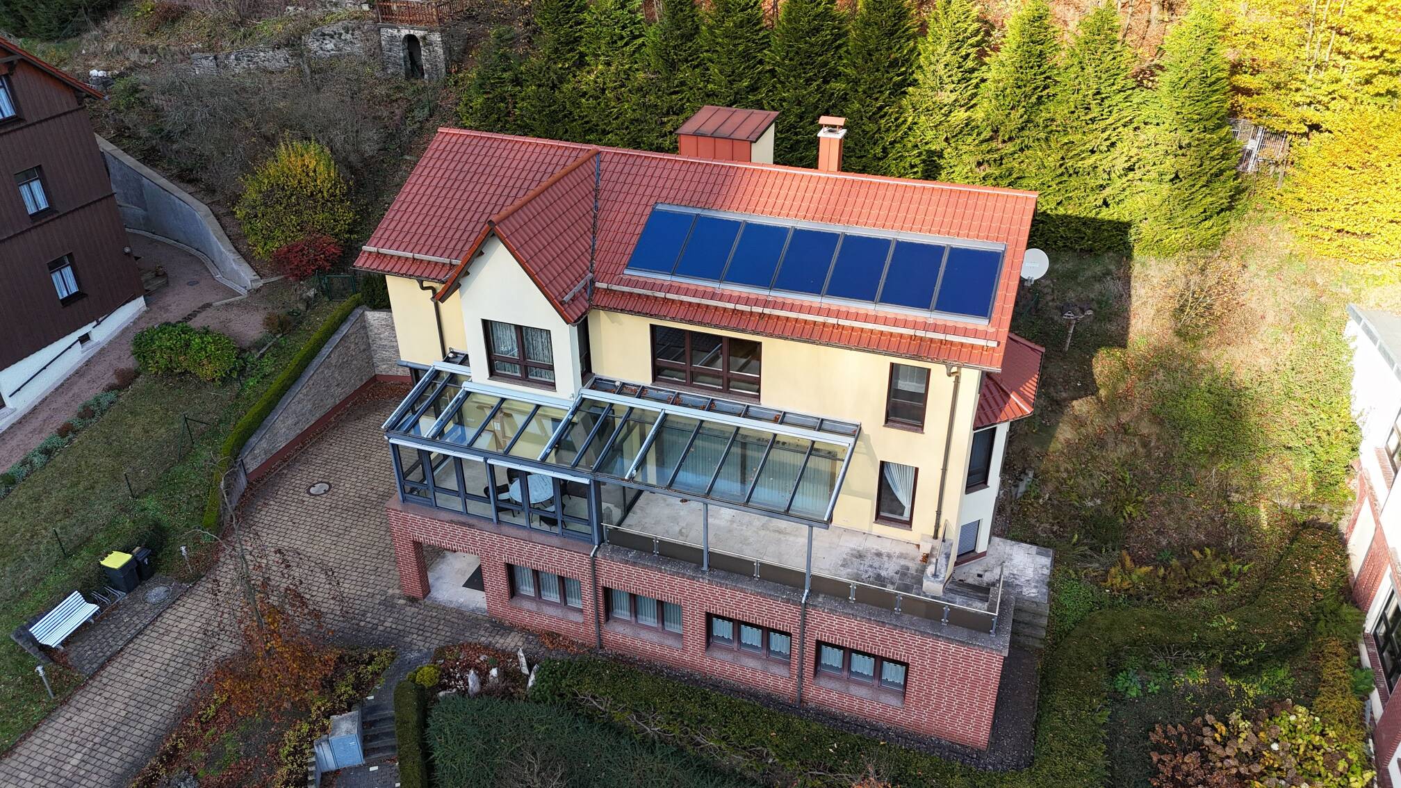 luxuriöses Einfamilienhaus mit 400 qm Wohn- und Nutzfläche - komplett barrierefrei / neuwertig - Fahrstuhl über alle Etagen – Ruhla – Vorschaubild 17