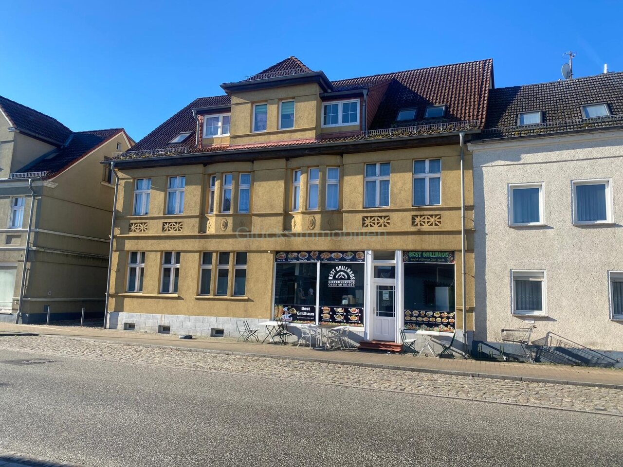 Mehrfamilienhaus zum Kauf als Kapitalanlage geeignet 389.000 € 529,2 m²<br/>Wohnfläche 315,8 m²<br/>Grundstück Rhinow Rhinow 14728