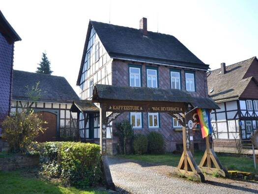 Mehrfamilienhaus zum Kauf 180.000 € 152 m² 930 m² Grundstück Bevern 37639