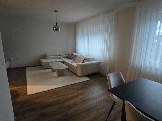 Wohnung zur Miete 1.150 € 3 Zimmer 100 m² Geschoss 2/3 frei ab sofort Schwäbisch Gmünd 73525
