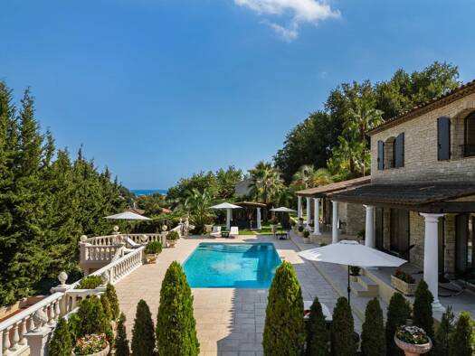 Einfamilienhaus zum Kauf 2.120.000 € 6 Zimmer 215,2 m² 2.570 m² Grundstück Cagnes-sur-Mer 06800