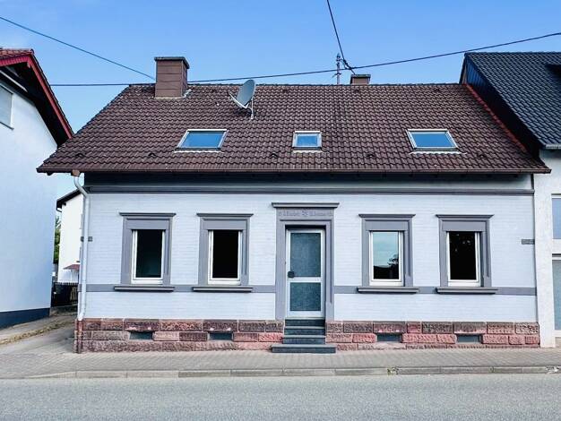 Einfamilienhaus zum Kauf 275.000 € 5 Zimmer 129,4 m² 812 m² Grundstück frei ab sofort Spesbach Hütschenhausen 66882