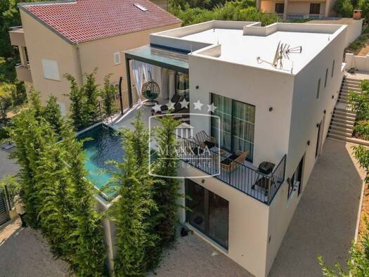 Haus zum Kauf 549.000 € 3 Zimmer 220 m² Pridraga, Novigrad Novigrad