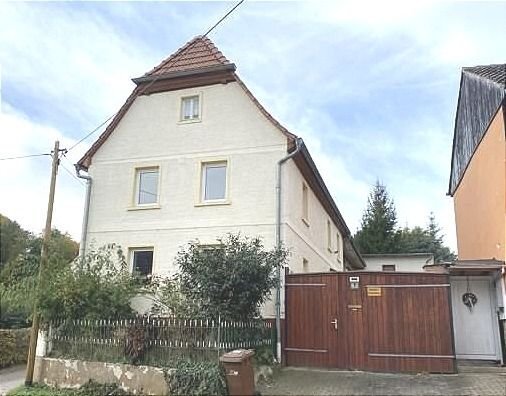 Einfamilienhaus zum Kauf 45.000 € 3 Zimmer 87 m²<br/>Wohnfläche 1.183 m²<br/>Grundstück ab sofort<br/>Verfügbarkeit Bucha Kaiserpfalz 06642