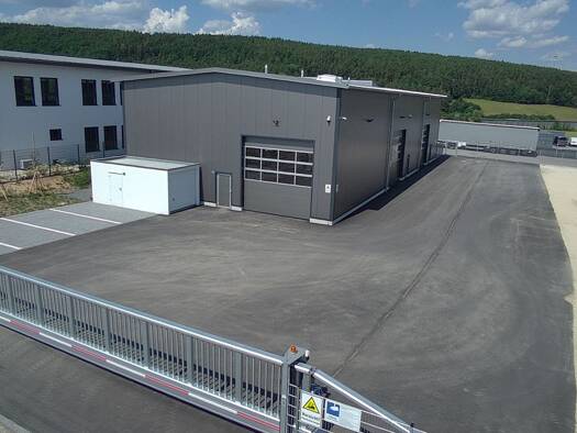Produktionshalle zur Miete - Erstbezug provisionsfrei 540 m² Lagerfläche teilbar ab 360 m² Trisching Schmidgaden 92546