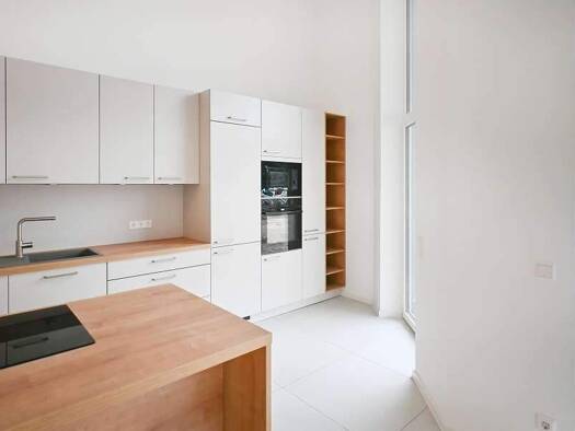 Haus zur Miete 2.600 € 6 Zimmer 201 m² 826 m² Grundstück Wettmar Burgwedel 30938