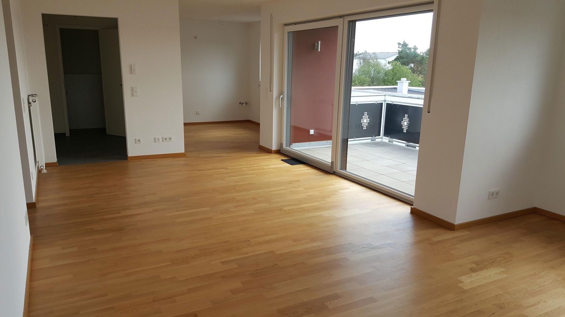 Wohnung zur Miete 900 € 3 Zimmer 90 m²<br/>Wohnfläche 2.<br/>Geschoss 01.12.2024<br/>Verfügbarkeit Pfarrer-Schraml-Str. 10 Burglengenfeld Burglengenfeld 93133