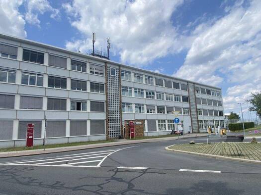 Bürofläche zur Miete provisionsfrei 7 Zimmer 240 m² Bürofläche Wilhelmine-Reichard-Ring 3 Klotzsche Dresden 01109