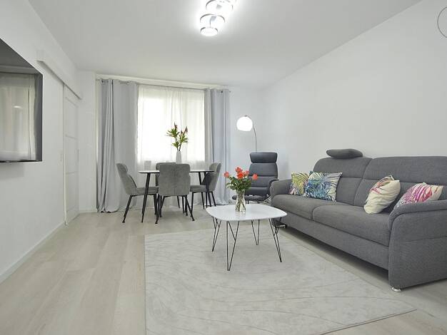 Wohnung zur Miete auf Zeit 2.090 € 2 Zimmer 42 m² frei ab sofort Wiesbaden Wiesbaden 65195
