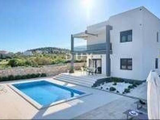 Haus zur Miete 3.000 € 4 Zimmer 290 m² Vodice