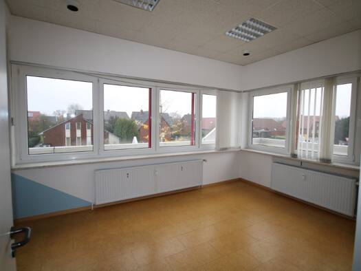 Praxisfläche zur Miete 750 € 141 m² Bürofläche Warsingsfehn Moormerland 26802