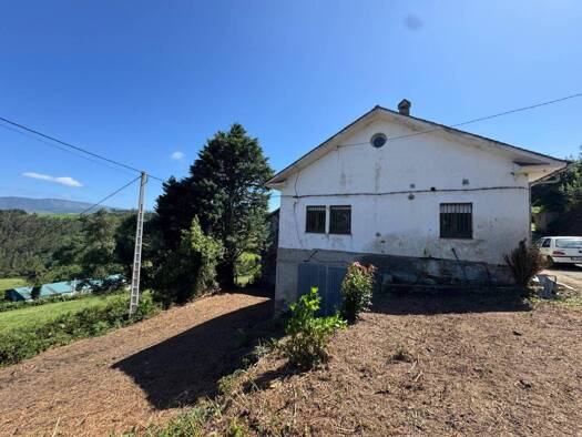 Villa zum Kauf 180.000 € 3 Zimmer 653 m² 6.109 m² Grundstück VILLARIN Tapia de Casariego 33747