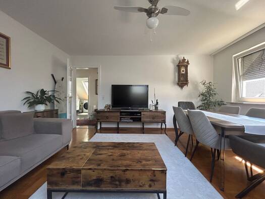 Wohnung zur Miete 1.100 € 3,5 Zimmer 81 m² Geschoss 1/2 frei ab sofort Gärtringen Gärtringen 71116