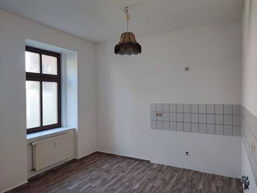 Wohnung zum Kauf 67.000 € 2,5 Zimmer 56,1 m² 1. Geschoss frei ab sofort Bahnhofstraße 3 Innenstadt Görlitz 02826