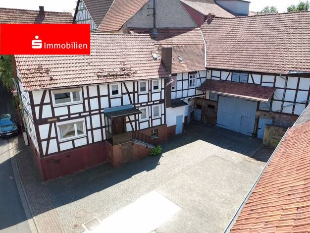 Bauernhaus zum Kauf 199.000 € 7 Zimmer 187 m² 721 m² Grundstück frei ab sofort Hachborn Ebsdorfergrund 35085
