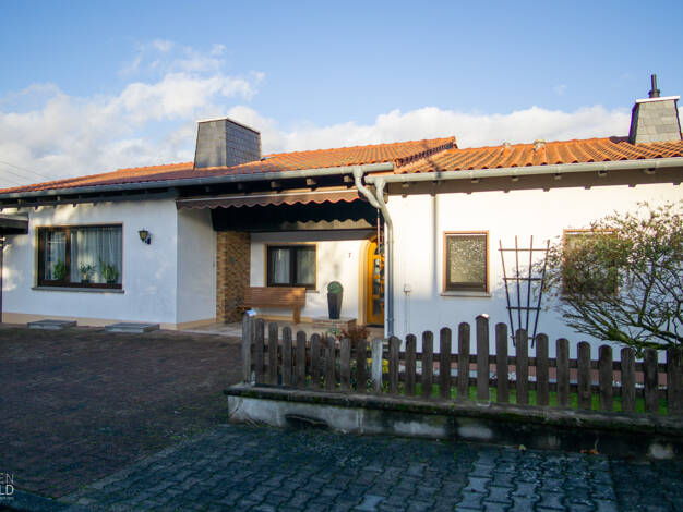 Haus zum Kauf 380.000 € 7 Zimmer 234,6 m² 1.219 m² Grundstück Bilkheim 56414