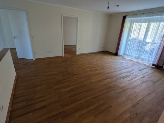 Wohnung zur Miete 950 € 3 Zimmer 94 m² Geschoss EG/3 frei ab sofort Haßfurt 97437