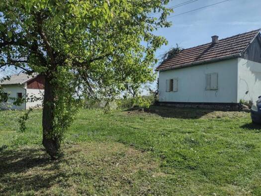 Haus zum Kauf 18.500 € 3 Zimmer 35 m² Berek Berek