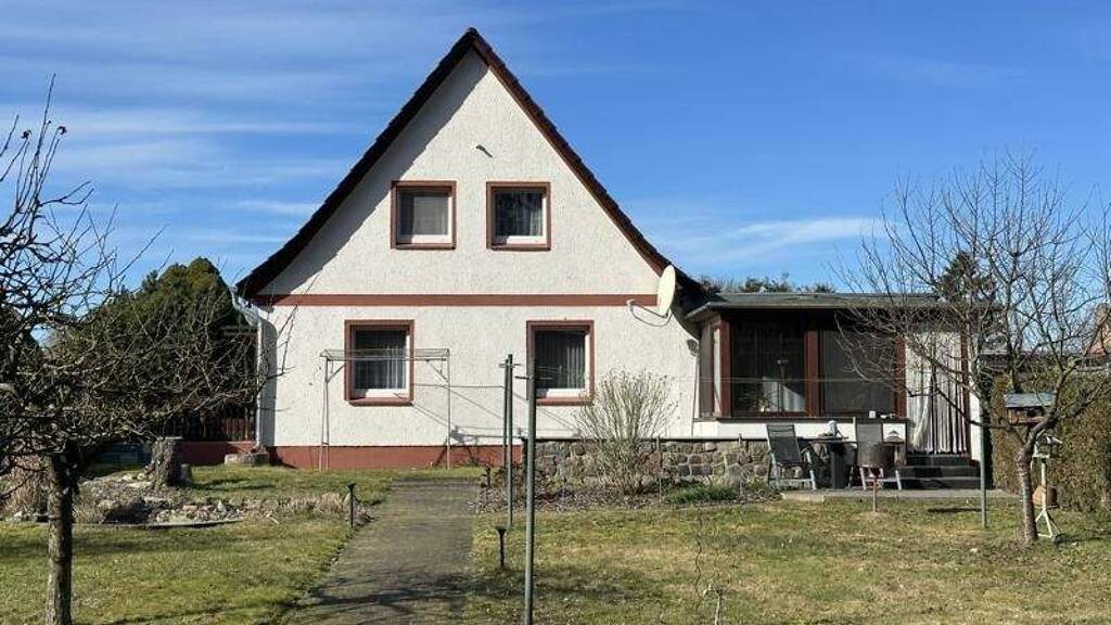 Einfamilienhaus zum Kauf 199.900 € 158 m² 919 m² Grundstück Malchow 17213