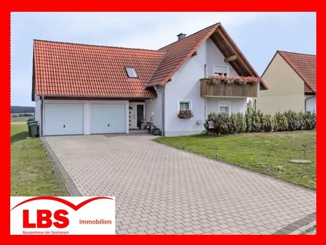 Einfamilienhaus zum Kauf 479.000 € 5,5 Zimmer 216 m²<br/>Wohnfläche 695 m²<br/>Grundstück Vilseck Vilseck 92249