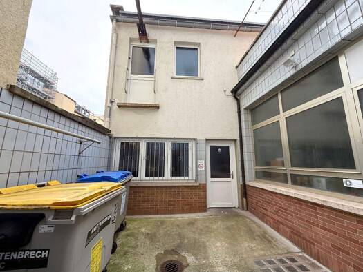 Lagerhalle zur Miete 1.050 € 178 m² Lagerfläche Quadrate Mannheim 68161