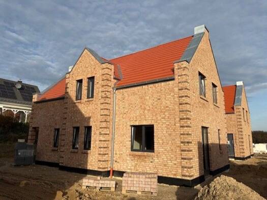 Einfamilienhaus zum Kauf - Erstbezug provisionsfrei 500.000 € 4 Zimmer 163 m² 364 m² Grundstück frei ab sofort Kröpeliner Str. 8 B - P Satow 18239