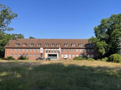 Bürofläche zur Miete provisionsfrei 408 m² Bürofläche teilbar von 25 m² bis 408 m² Berliner Straße Wesendorf Wesendorf 29392